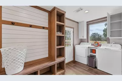 2387 State Highway 304, Gonzales, TX 78629 - Photo 23