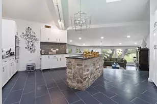 13204 Onion Creek Dr, Manchaca, TX 78652 - Photo 11