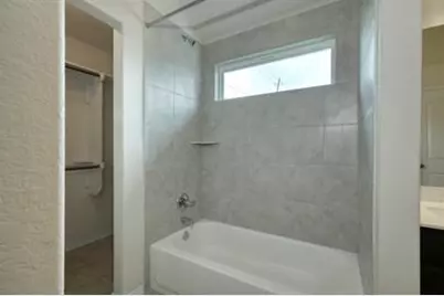 11509 Lago De Garda Drive, Austin, TX 78747 - Photo 7