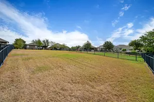 31424 Kingsway Rd, Georgetown, TX 78628 - Photo 21