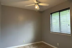 5708 Lark Creek Dr, Austin, TX 78744 - Photo 15