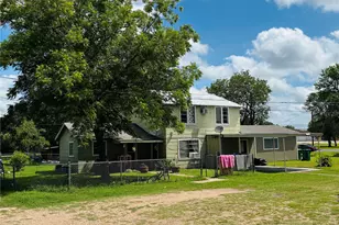 927937 N Franklin St, La Grange, TX 78945 - Photo 5