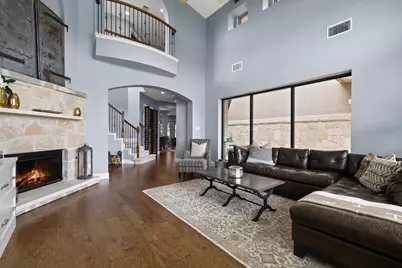 320 Bisset Court, Lakeway, TX 78738 - Photo 11
