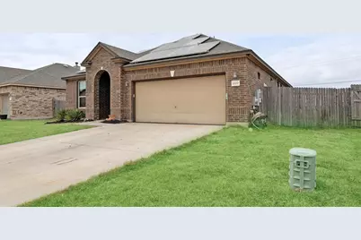1020 Estes Park, Taylor, TX 76574 - Photo 3