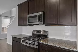 73 Bent Trl Ln, Georgetown, TX 78628 - Photo 9
