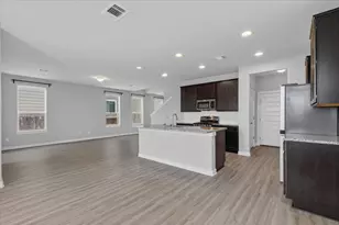 73 Bent Trl Ln, Georgetown, TX 78628 - Photo 7