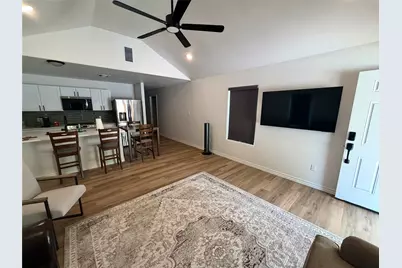 1107 Neches Street, Lockhart, TX 78644 - Photo 3