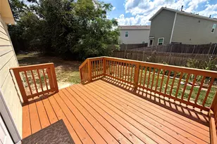 1107 Neches St, Lockhart, TX 78644 - Photo 15