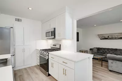 505 W 7th Street #102, Austin, TX 78701 - Photo 5