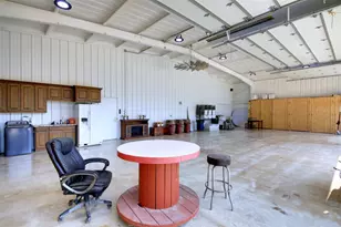 221 Private Rd 4001, Thorndale, TX 76577 - Photo 15