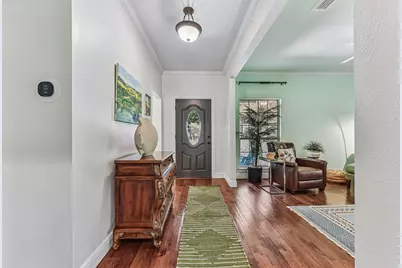 10002 Shinnecock Hills Drive, Austin, TX 78747 - Photo 3