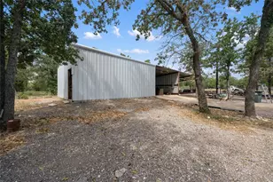 485 Bridgestone Ct, Lockhart, TX 78644 - Photo 37