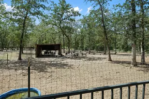 485 Bridgestone Ct, Lockhart, TX 78644 - Photo 35