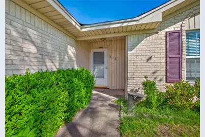 719 W Karnes Drive, Robinson, TX 76706 - Photo 3