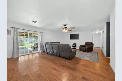 719 W Karnes Drive, Robinson, TX 76706 - Photo 5
