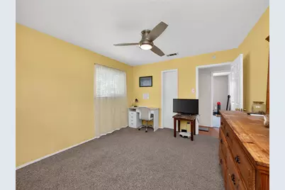 719 W Karnes Drive, Robinson, TX 76706 - Photo 11