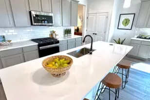 131 Sincere Dr, Kyle, TX 78640 - Photo 7