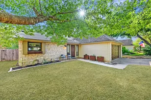 5005 Ganymede Dr, Austin, TX 78727 - Photo 3