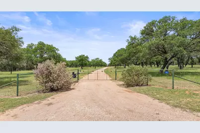 1241 Sandy Oaks Ranch Road, Johnson City, TX 78636 - Photo 21