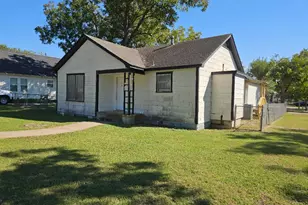 411 W 5th St, Taylor, TX 76574 - Photo 1