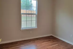 195 Cardinal Dr, Paige, TX 78659 - Photo 17