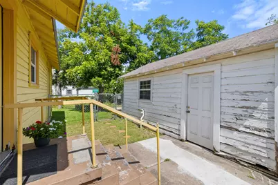 839 W 6th Street, Taylor, TX 76574 - Photo 19