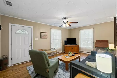 839 W 6th Street, Taylor, TX 76574 - Photo 5