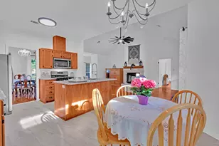 206 S Cowal Dr, Spicewood, TX 78669 - Photo 11