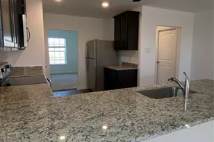 18308 Speculator Ln, Elgin, TX 78621 - Photo 13