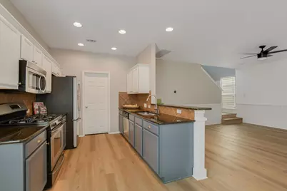 1420 Huckleberry Lane, Austin, TX 78748 - Photo 9