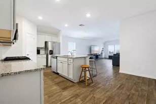 307 Abbey Ln, Lockhart, TX 78644 - Photo 7