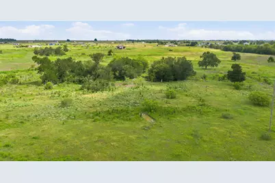 1701 County Road 466, Elgin, TX 78621 - Photo 23