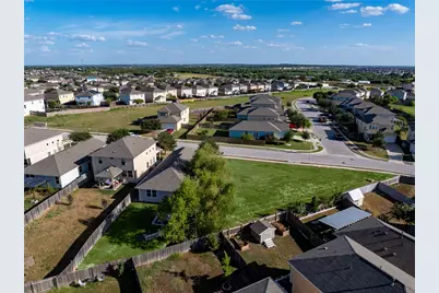 326 Pearl Way, Buda, TX 78610 - Photo 31