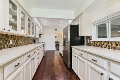 3201 Yellowpine Terrace, Austin, TX 78757 - Photo 9