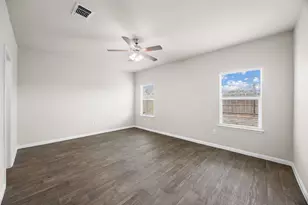 10801 Defender Trl, Austin, TX 78754 - Photo 13