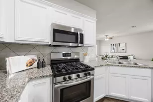 10801 Defender Trl, Austin, TX 78754 - Photo 13