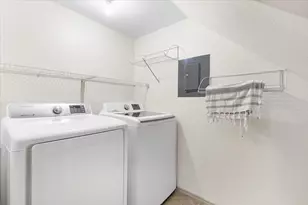 900 Taulbee Ln, Austin, TX 78757 - Photo 17