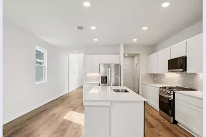 129 Two Bits Lane, Elgin, TX 78621 - Photo 7