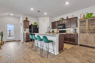 204 Calgary Ln, San Marcos, TX 78666 - Photo 5