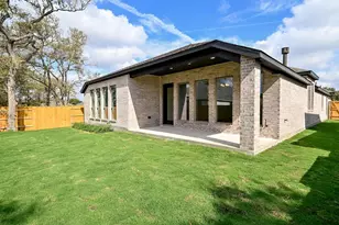 136 Brewer St, Kyle, TX 78640 - Photo 23