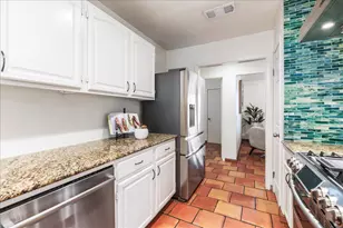 4805 Canyonbend Cir, Austin, TX 78735 - Photo 11