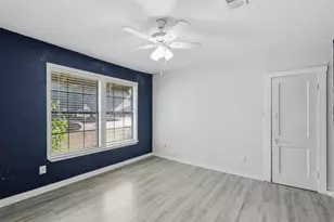 1401 E 29th St, Bryan, TX 77802 - Photo 17