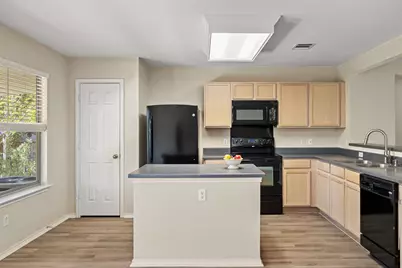 301 Wildwood Drive, Georgetown, TX 78633 - Photo 11