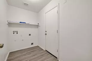 301 Wildwood Dr, Georgetown, TX 78633 - Photo 21