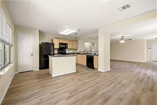 301 Wildwood Dr, Georgetown, TX 78633 - Photo 9