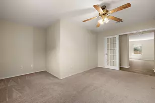 301 Wildwood Dr, Georgetown, TX 78633 - Photo 19