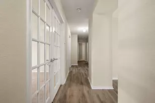 301 Wildwood Dr, Georgetown, TX 78633 - Photo 17