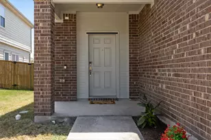 400 Circle Wy, Jarrell, TX 76537 - Photo 3