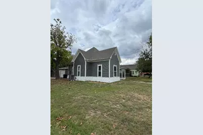 246 W Clark Street, Bartlett, TX 76511 - Photo 3