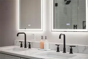 1111 W Annie St, Austin, TX 78704 - Photo 19